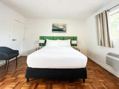 Winterset A North Beach Village Resort - 11