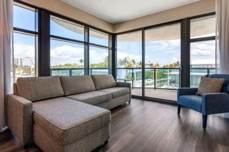 Cambria Fort Lauderdale Beach - 18