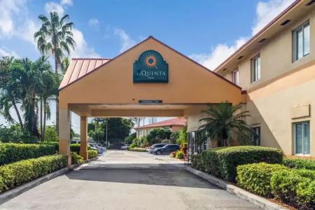 La Quinta Inn by Wyndham Ft. Lauderdale Northeast - 15