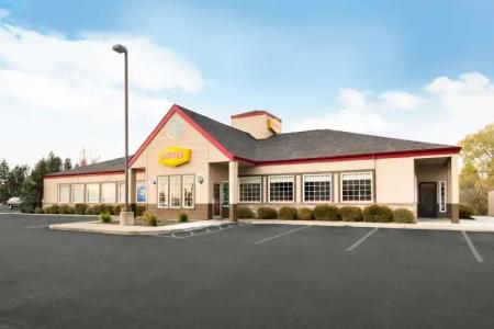 Best Western PLUS Peppertree Airport Inn - 25