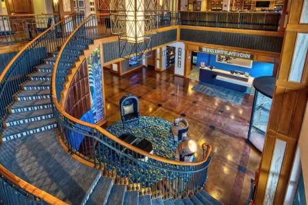 Hampton Inn & Suites Austin-Downtown/Convention Center - 14