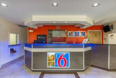 Motel 6 Charlotte, NC - University - 13