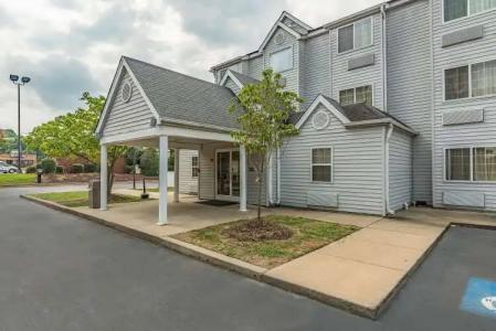 Motel 6 Charlotte, NC - University - 0