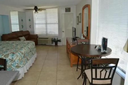 Fountain Beach Resort - 306