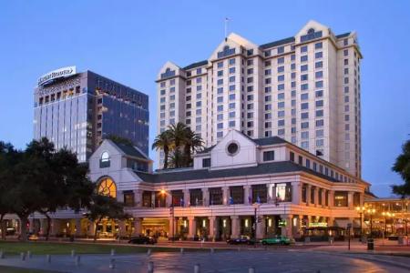 Signia by Hilton - 26