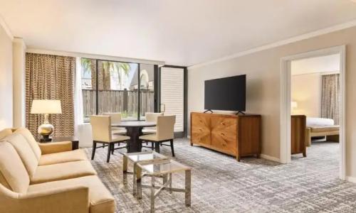 Signia by Hilton - 100