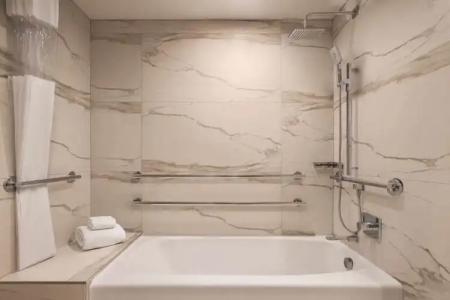 Signia by Hilton - 70