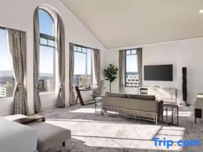 Signia by Hilton - 110