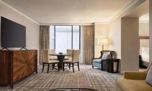 Signia by Hilton - 85