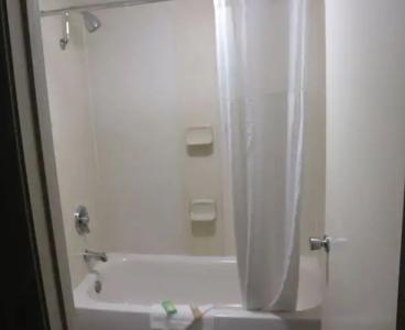 Uptown Oasis San Jose Airport - 9