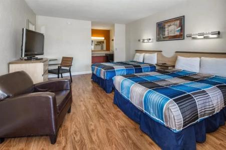 Fairfield Inn & Suites San Jose Airport - 21