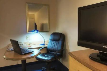 Fairfield Inn & Suites San Jose Airport - 17