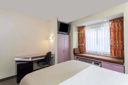 Microtel Inn by Wyndham Knoxville - 13