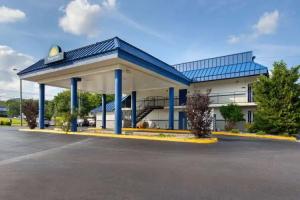 Days Inn by Wyndham Knoxville North, Knoxville