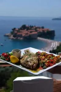 Adrovic Sveti Stefan - 11