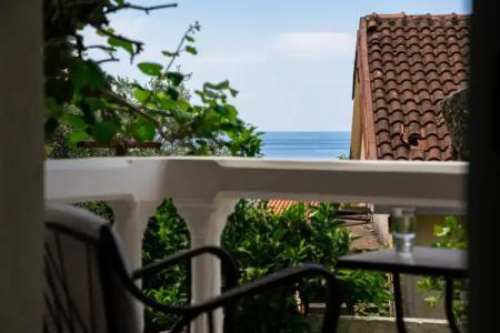 Adrovic Sveti Stefan - 12