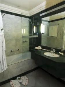 Ramada by Wyndham Fes - 64