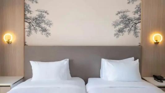 Palais Des Roses Hôtel & Thalasso - 83