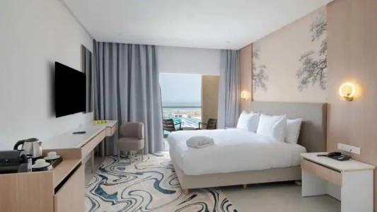 Palais Des Roses Hôtel & Thalasso - 86