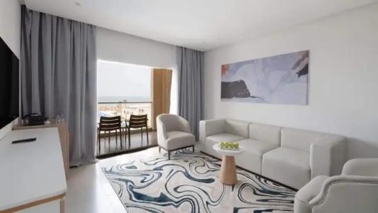 Palais Des Roses Hôtel & Thalasso - 91