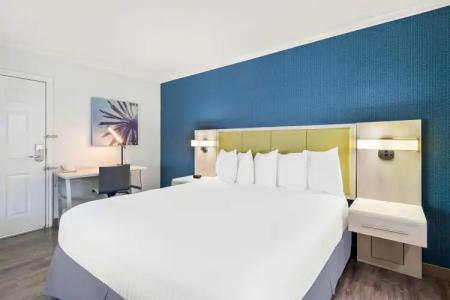 SureStay by Best Western - 31