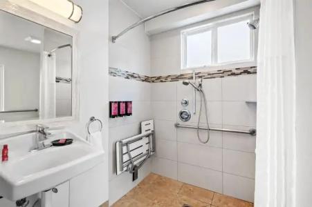 SureStay by Best Western - 72