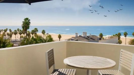 Sandbourne Santa Monica, Autograph Collection - 26