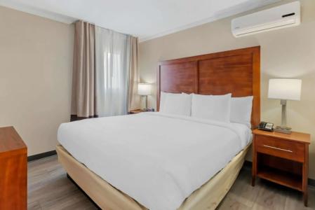 Comfort Inn Santa Monica - West Los Angeles - 3