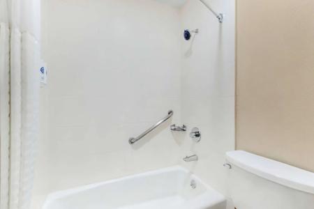 Comfort Inn Santa Monica - West Los Angeles - 8