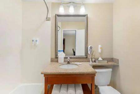 Comfort Inn Santa Monica - West Los Angeles - 7