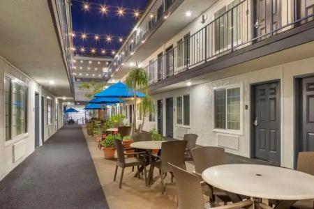 Comfort Inn Santa Monica - West Los Angeles - 18