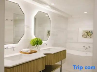 Regent Santa Monica Beach - 25