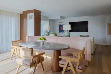 Regent Santa Monica Beach - 100