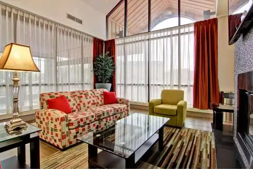 Best Western Plus Toronto North York & Suites - 5