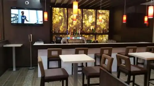 Best Western Plus Toronto North York & Suites - 22