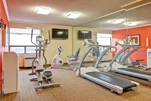 Best Western Plus Toronto North York & Suites - 26