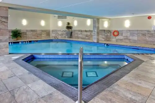 Best Western Plus Toronto North York & Suites - 24