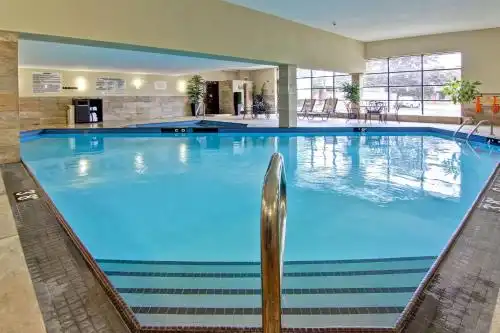 Best Western Plus Toronto North York & Suites - 23
