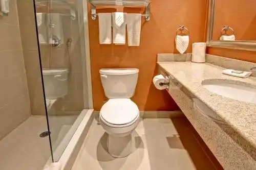 Best Western Plus Toronto North York & Suites - 20