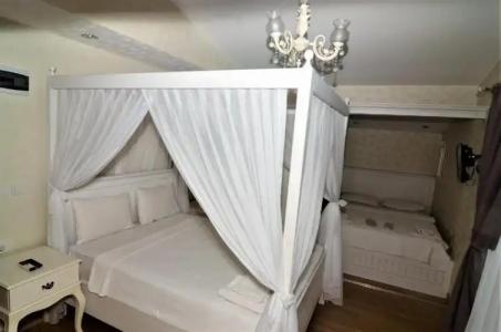 Alacati Eldoris Butik - 86