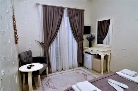 Alacati Eldoris Butik - 180