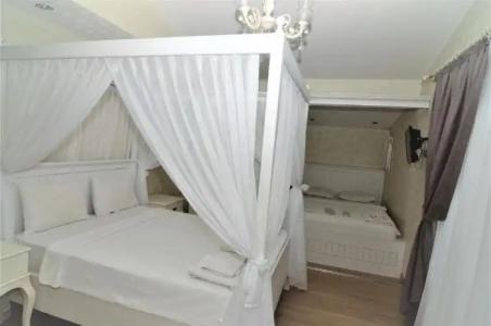 Alacati Eldoris Butik - 84