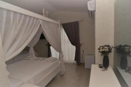 Alacati Eldoris Butik - 82