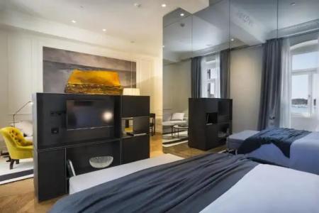 Deluxe Studio G 12 - 36