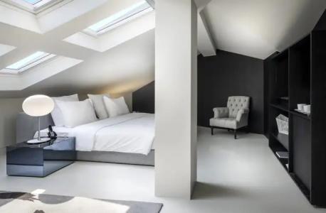 Deluxe Studio G 12 - 4