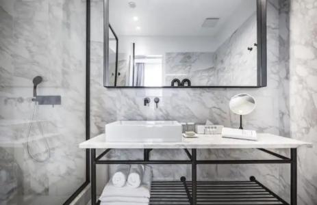 Deluxe Studio G 12 - 44