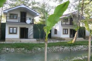 Hipsta River Tourist base, Gudauta