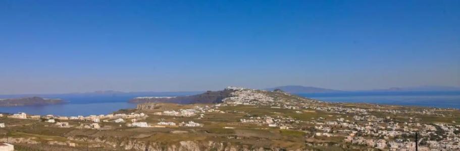 Voreina Gallery Suites - 47