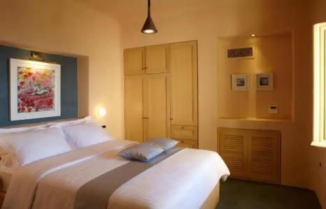 Voreina Gallery Suites - 87