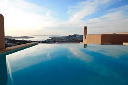 Voreina Gallery Suites - 55